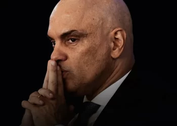 Denúncia de ex-assessor provoca confronto da oposição com Moraes e Gonet