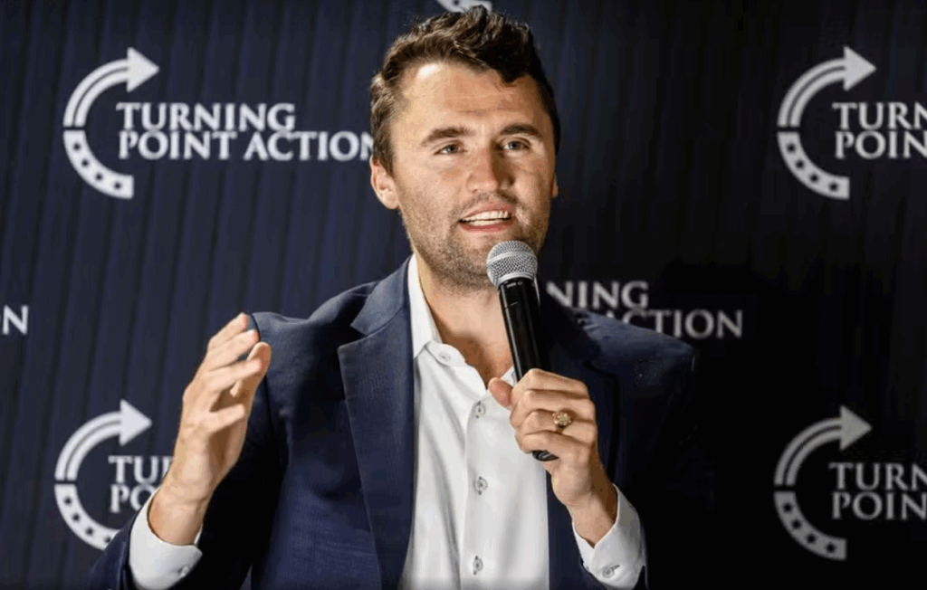 Charlie Kirk: FBI vai de porta em porta em busca de atirador foragido; arma é encontrada