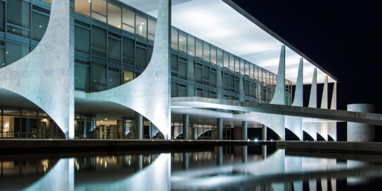 Em um único dia, governo Lula libera R$ 2,3 bilhões em emendas PIX