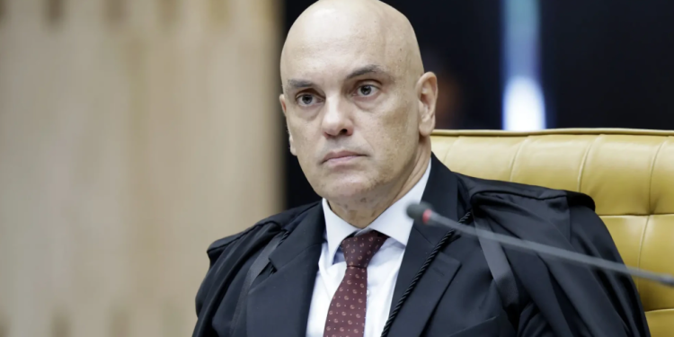 Após condenação de Bolsonaro, 52% são contra impeachment de Moraes