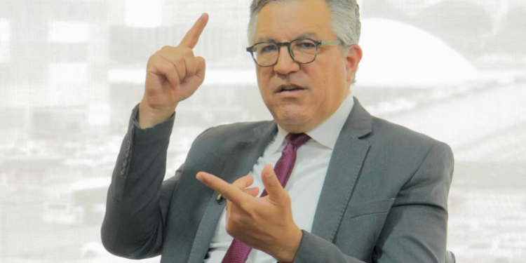 EUA restringem circulação de Padilha a 5 quarteirões em Nova York