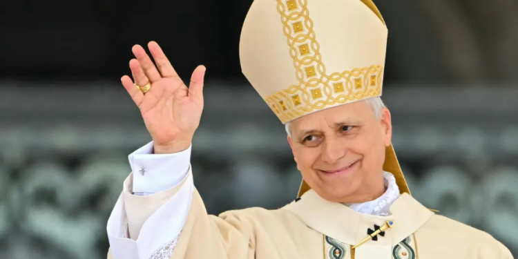 Papa Leão promete continuidade nas reformas de Francisco, mas sem mudanças radicais