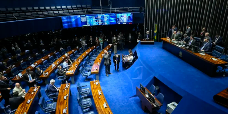 CCJ do Senado pode enterrar PEC da Blindagem nesta quarta-feira