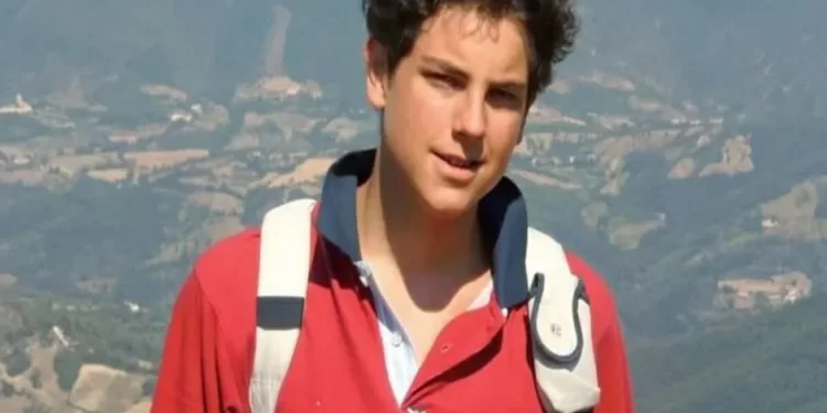 Carlo Acutis vai se tornar o 1° santo millenial no próximo domingo