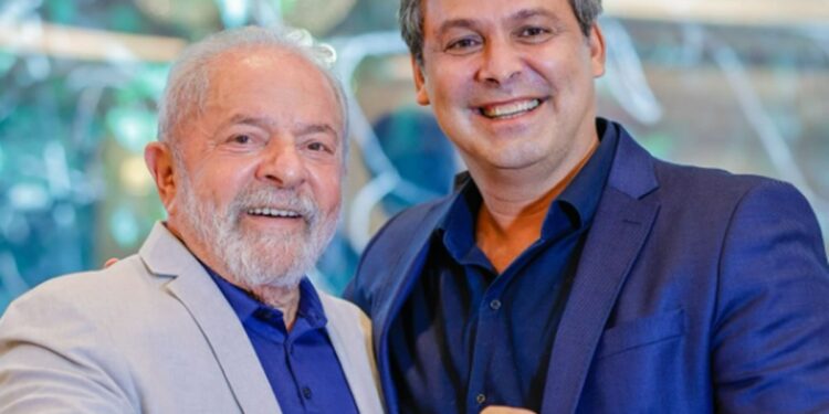 Líder do PT afirma que Lula vetará qualquer projeto de anistia