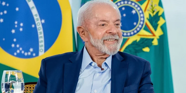 Pesquisa Quaest: Lula lidera e supera todos os adversários em cenários para 2026