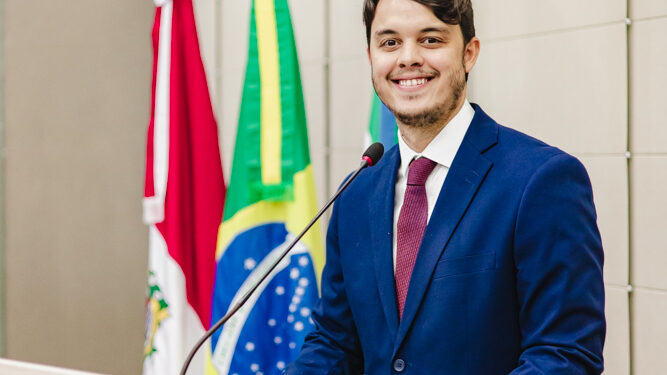 Vereador Brivaldo celebra mais de 300 inscrições em cursos do SESI/SENAI