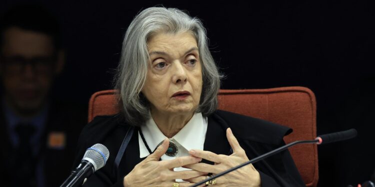 Julgamento de Bolsonaro: Voto de Cármen Lúcia pode confirmar condenação