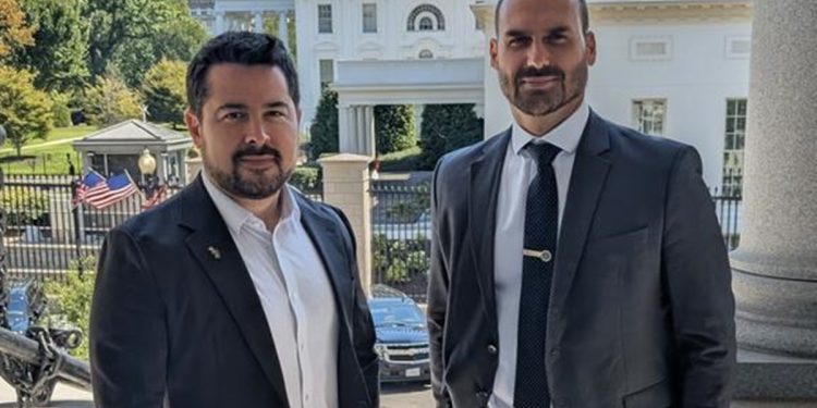 “Pena pro Bolsonaro” se sanções levarem para Papuda, diz Figueiredo