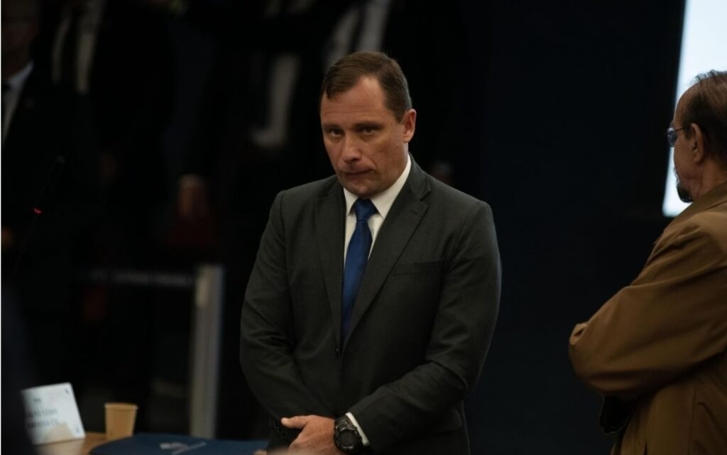 Mauro Cid pede baixa do Exército alegando problemas psicológicos