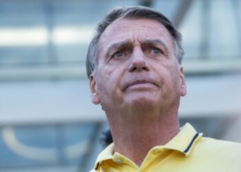 Moraes autoriza Bolsonaro a deixar prisão domiciliar para cirurgia em hospital de Brasília