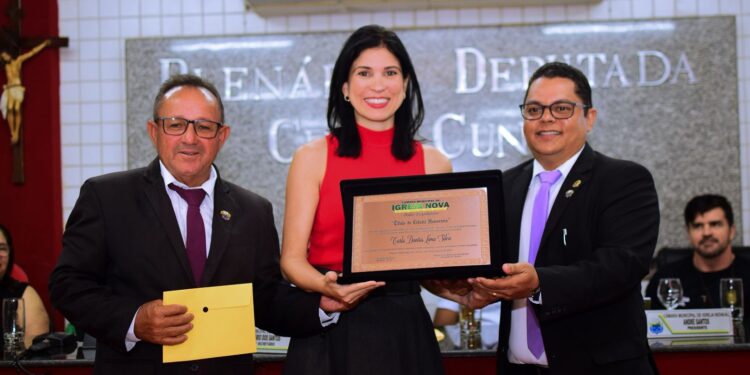 Deputada Carla Dantas recebe Título de Cidadã Honorária de Igreja Nova