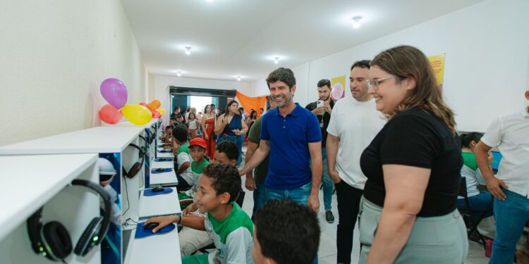Prefeito Júnior Menezes inaugura Polo de Aprendizagem em União dos Palmares