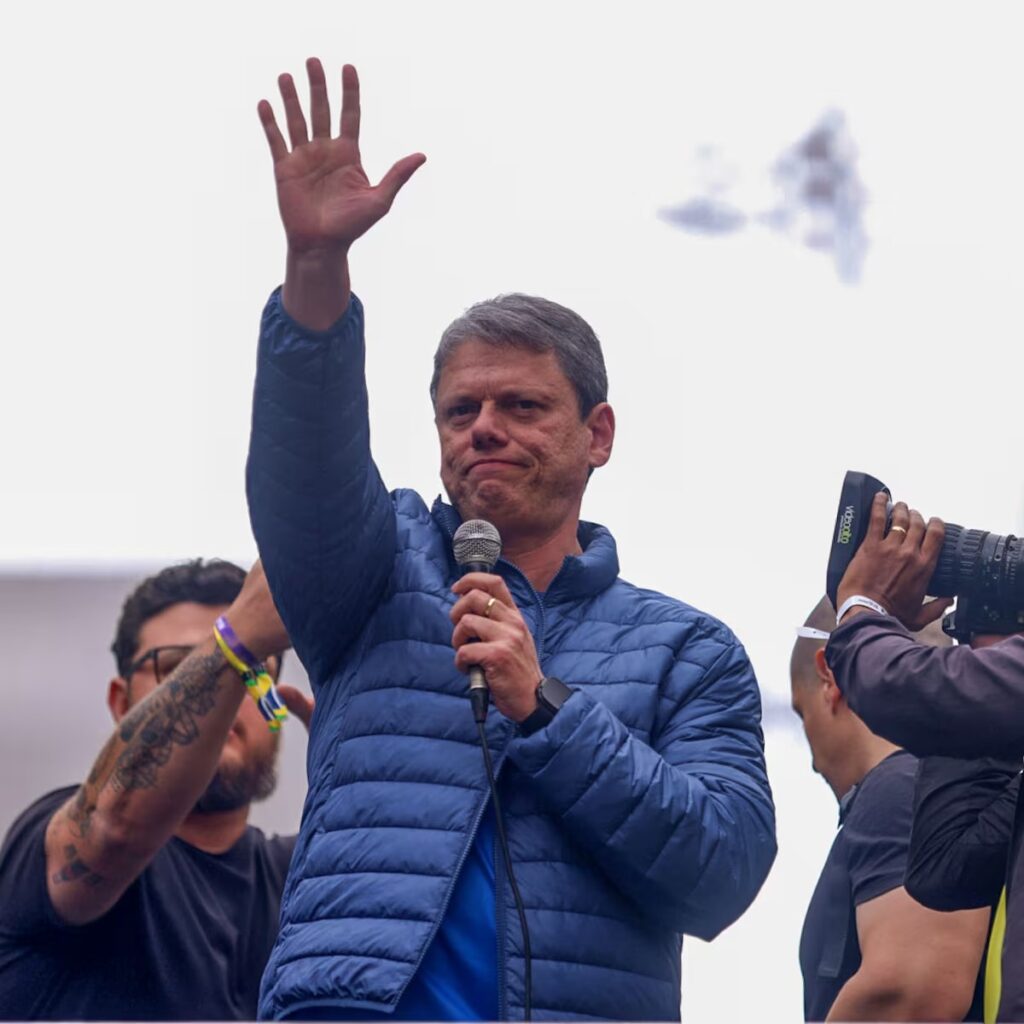 PT e PSOL protocolam pedido de impeachment de Tarcísio de Freitas