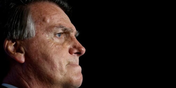 Sem anistia, Bolsonaro só poderia disputar eleições em 2062, aos 107 anos