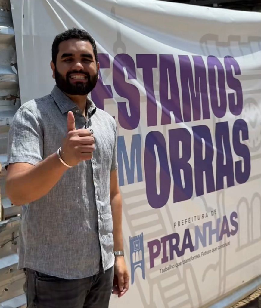 Obra de requalificação da orla avança com concretagem do deck da Prainha em Piranhas