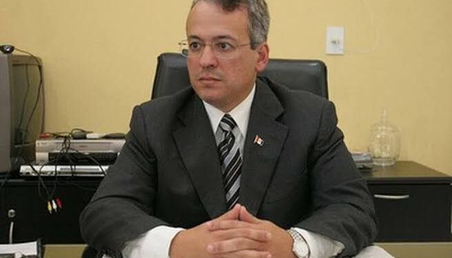 Jurista alagoano contesta Alexandre de Moraes sobre tentativa de golpe