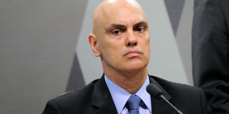 Após acusações de ex-assessor, Alexandre de Moraes faz pronunciamento