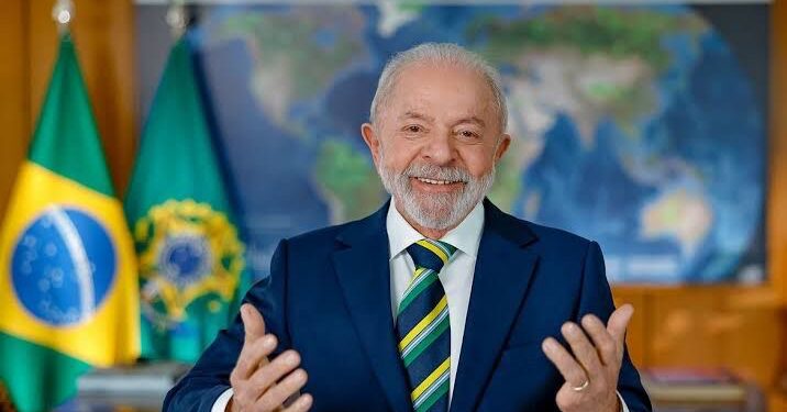 Lula é desaprovado por 49,3% da população e aprovado por 44%, diz pesquisa