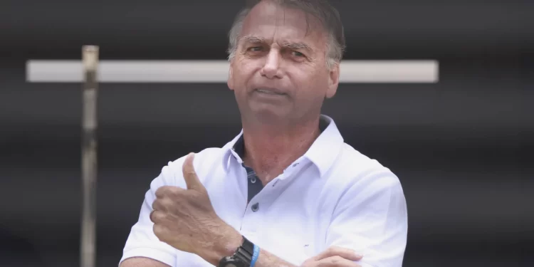 Candidatura de Bolsonaro pode ser viabilizada por projeto de anistia da oposição