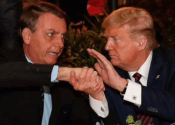 Carta de democratas alerta que Trump estaria usando tarifas em “defesa de aliado golpista” no Brasil