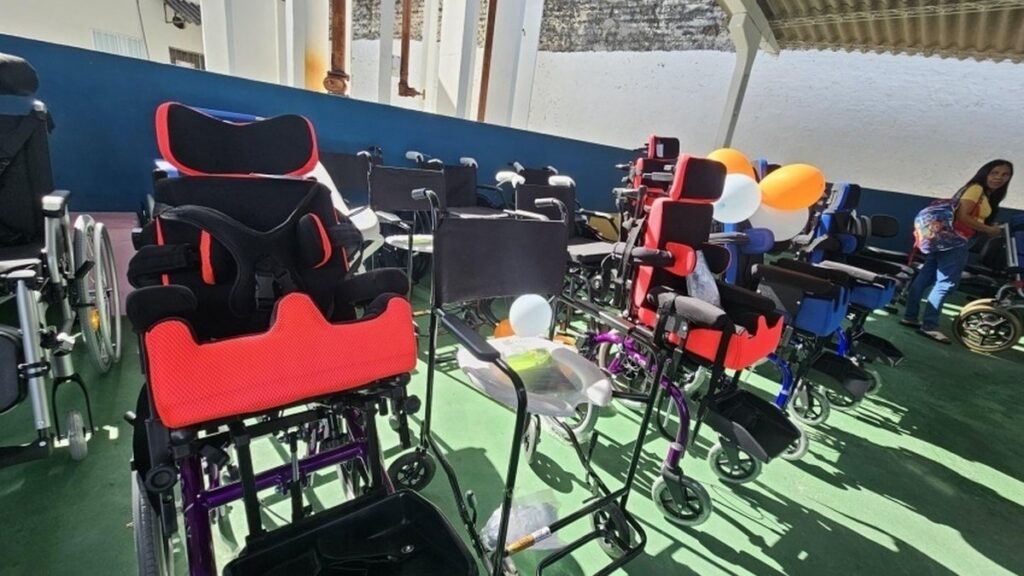 Programa da Saúde oferece 1.380 cadeiras de rodas gratuitas em Maceió; saiba como solicitar