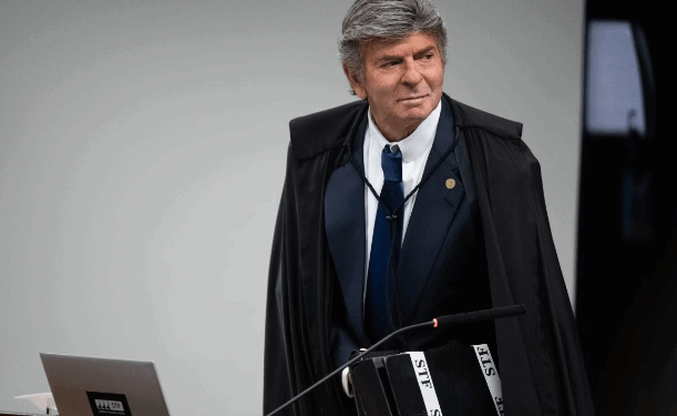 Voto de Fux repercute nos EUA e fortalece discurso de Trump