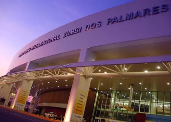 Mesmo com recorde de passageiros, Brasil perde 15% de sua malha aérea em dois anos