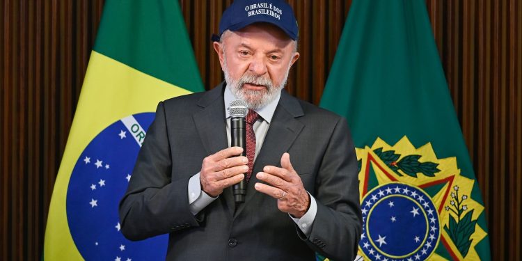 Lula diz que vetará anistia a Bolsonaro se Congresso aprovar