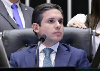 Hugo Motta pede para deputados removerem publicações com provocações ao STF