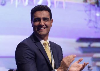 JHC cumpre acordo com espaço para suplentes na Câmara e na prefeitura