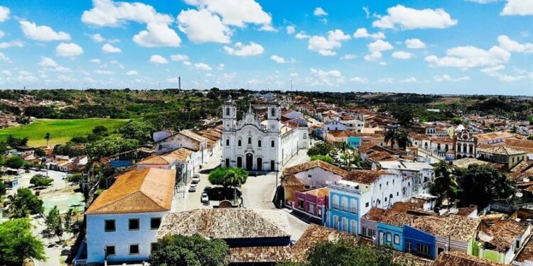 Penedo é a quinta cidade que mais abriu empresas em Alagoas em 2025