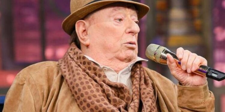 Raul Gil é hospitalizado na Zona Sul de São Paulo