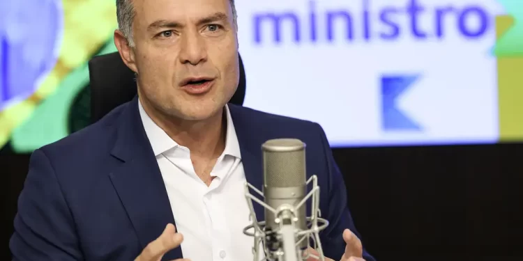 Renan Filho “acelera” pré-campanha com obras do VLT e rodovias em AL