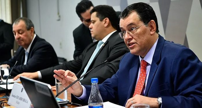 Relator espera votação na terça da regulamentação da reforma tributária