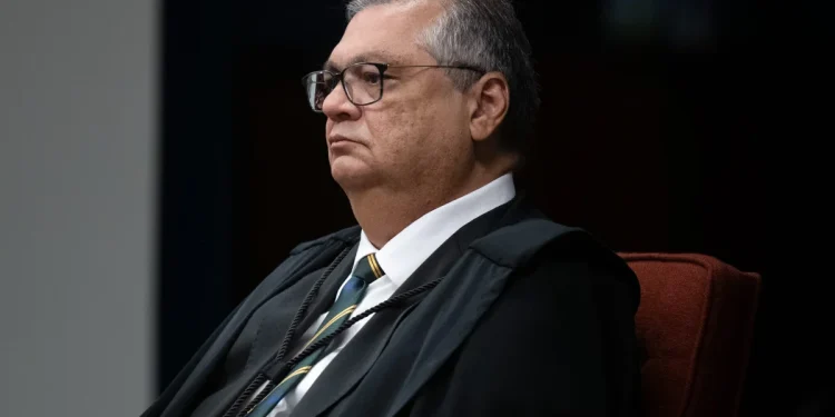 Dino determina que Poderes promovam campanhas sobre transparência nas emendas parlamentares