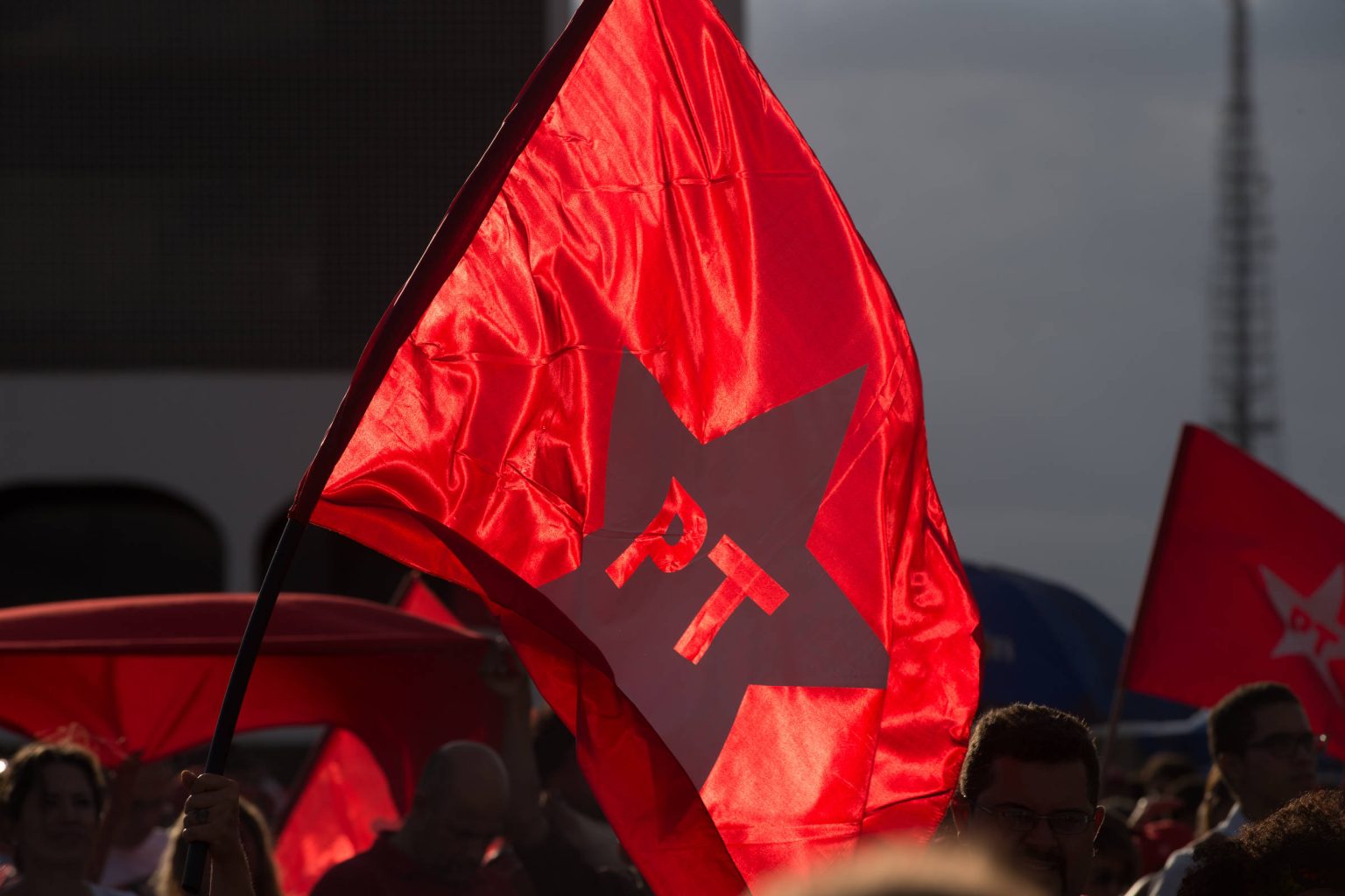 PT repudia possíveis “ações letais” da CIA na Venezuela e acusa EUA de violar soberania