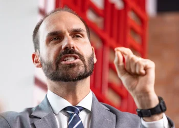 Eduardo Bolsonaro procura a polícia após se sentir ameaçado nos EUA