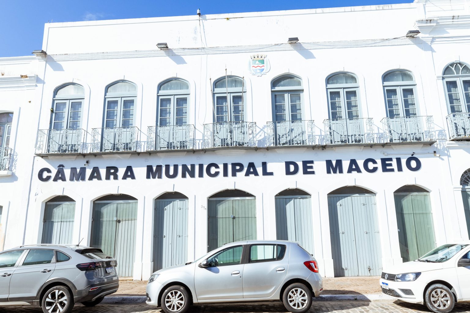 Câmara de Maceió nomeia 12 novos servidores em celebração ao Mês do Servidor