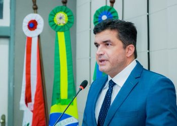 Rui Palmeira protocola projeto de lei para restabelecer isenção automática de IPTU a famílias do “Minha Casa, Minha Vida” em Maceió