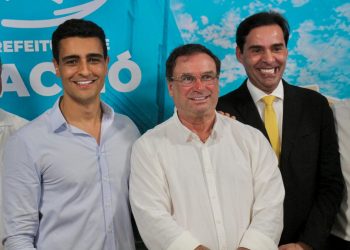 Em evento com JHC e Luciano Barbosa, Kelmann brinca: “não direi nada, mas haverá sinais