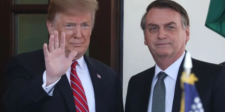 Bolsonaro é “página virada” para Trump, avalia ex-embaixador dos EUA