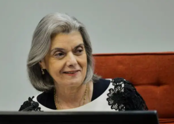 Depois de Barroso, outro ministro do STF também cogita se aposentar mais cedo: Cármen Lúcia
