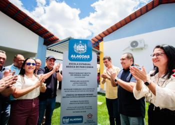 Paulo Dantas inaugura escola de educação básica no município de Pariconha