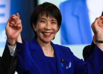 Senae Takaichi se torna primeira mulher a liderar o Japão