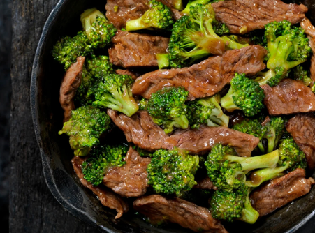 Cientistas confirmam: carne e brócolis juntos aumentam a absorção de ferro e turbina o corpo