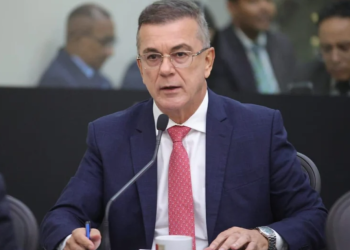 Ronaldo Medeiros solicita sessão especial para debater PEC da reforma administrativa