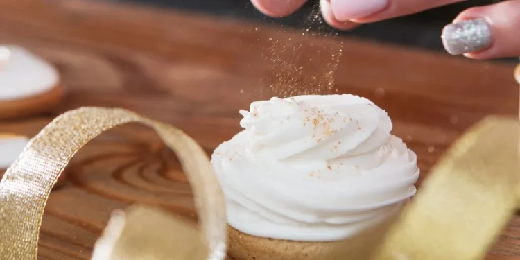 Por que a Anvisa proibiu usar glitter para decoração em confeitaria
