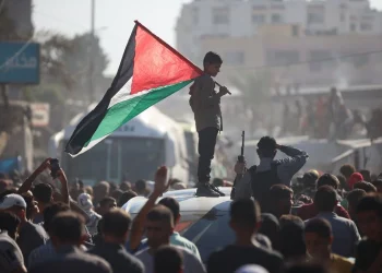 Dificuldade em localizar corpos põe acordo em risco e pressiona Hamas