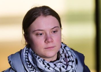 Greta diz que foi colocada em cela infestada de percevejos por Israel